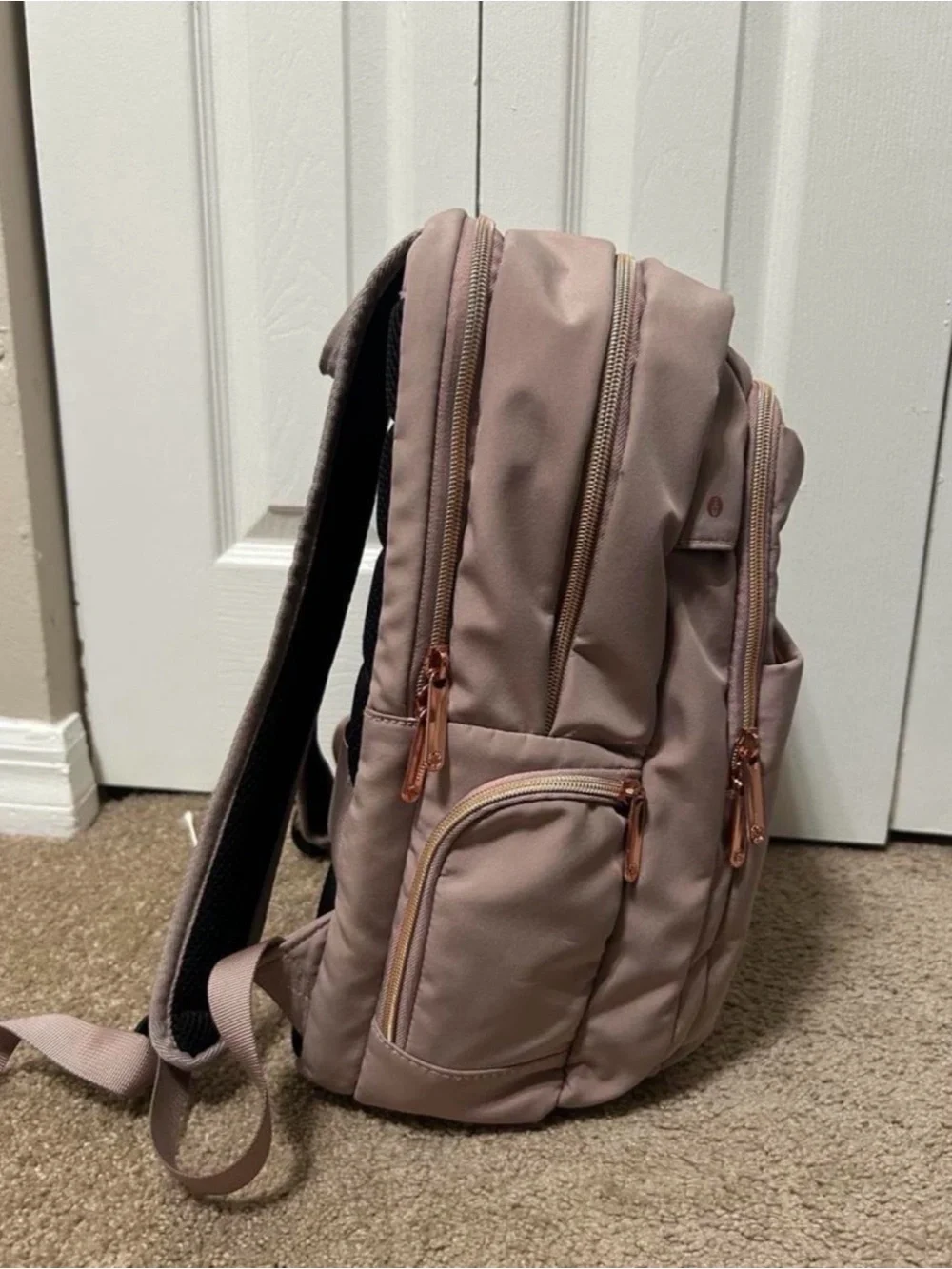 Men's Everyday Backpack in Dusty Rose - Minimal Design